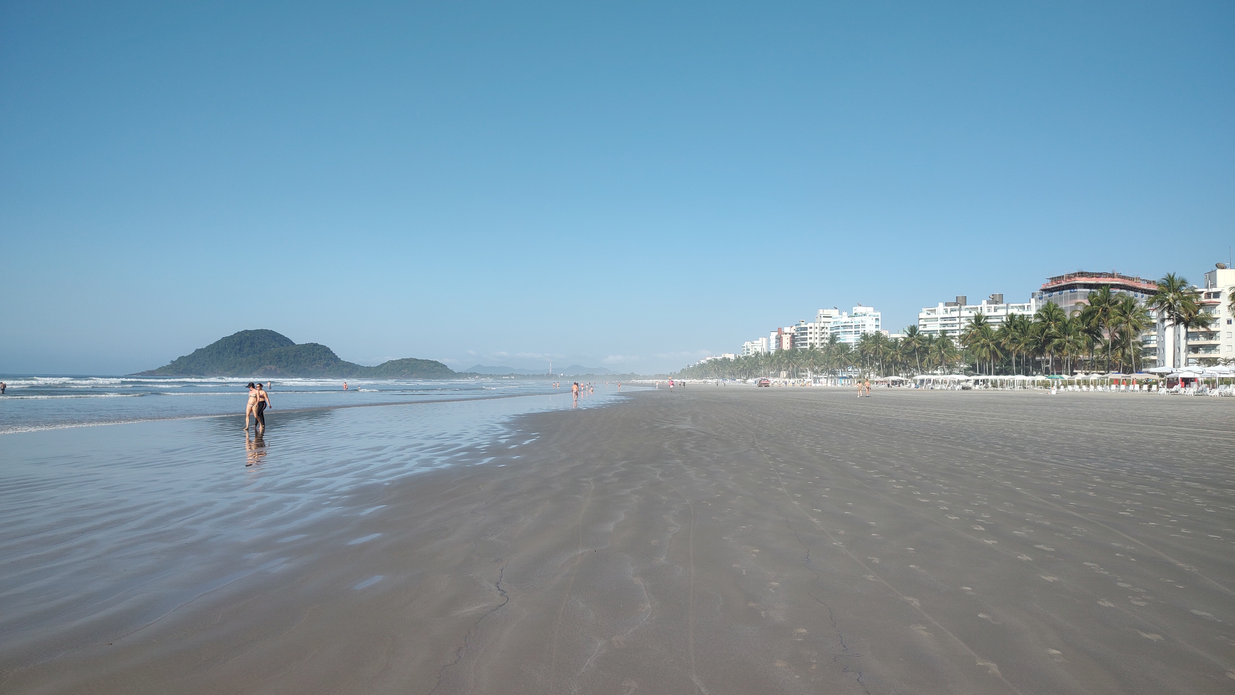 Praia de São Lourenço · a 300m da casa